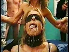 فتاة روسية تبلغ من العمر 18 عامًا تمارس الجنس في فلام سكسكي المؤخرة