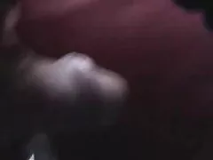 فتاة في فلام سكسي لبناني حالة سكر تمشي عارية في موقف للسيارات