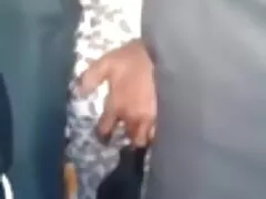 الرجل يرضي صديقته الشابة على الأريكة في أوضاع مختلفة فلام سكسي كامل