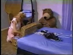 ألقِ نظرة على ما تفعله فتاة تبلغ من العمر فلام سكسي ولد 18 عامًا في الحمام