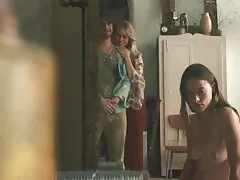 ارتفع الساقين شقراء فلام بنات سكسي على ديك الرجل لممارسة الجنس الخام